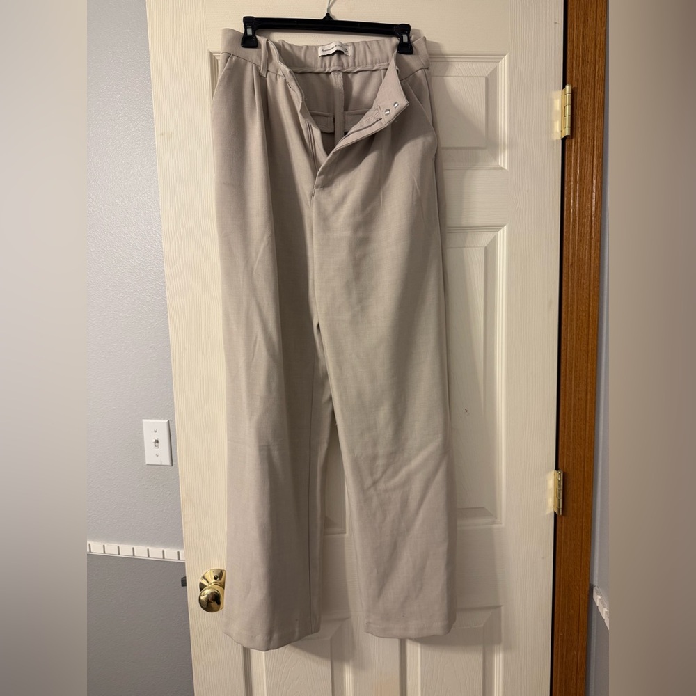 Abercrombie & Fitch Gray Trousers